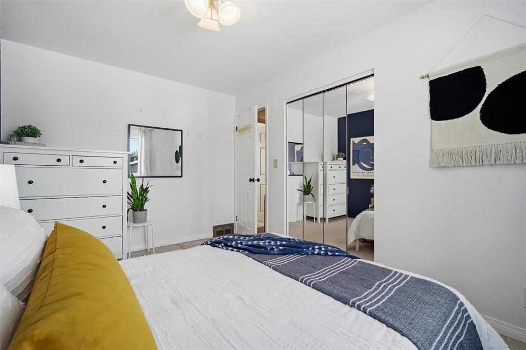 3 Golden Willow Crescent, Winnipeg, MB - Indoor Photo Showing Bedroom