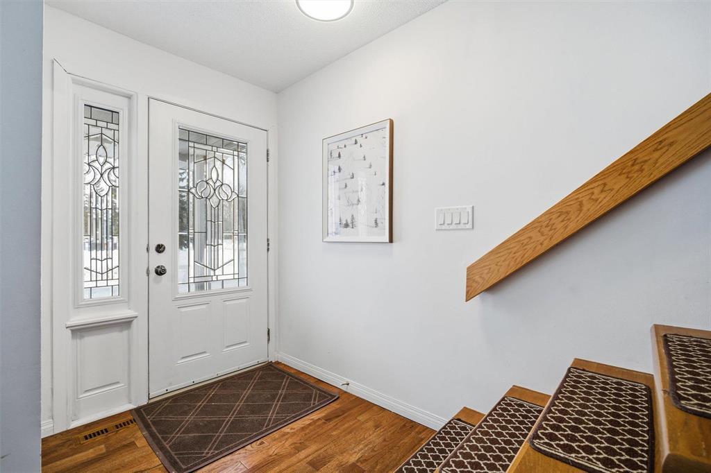 3 Golden Willow Crescent, Winnipeg, MB - Indoor Photo Showing Other Room