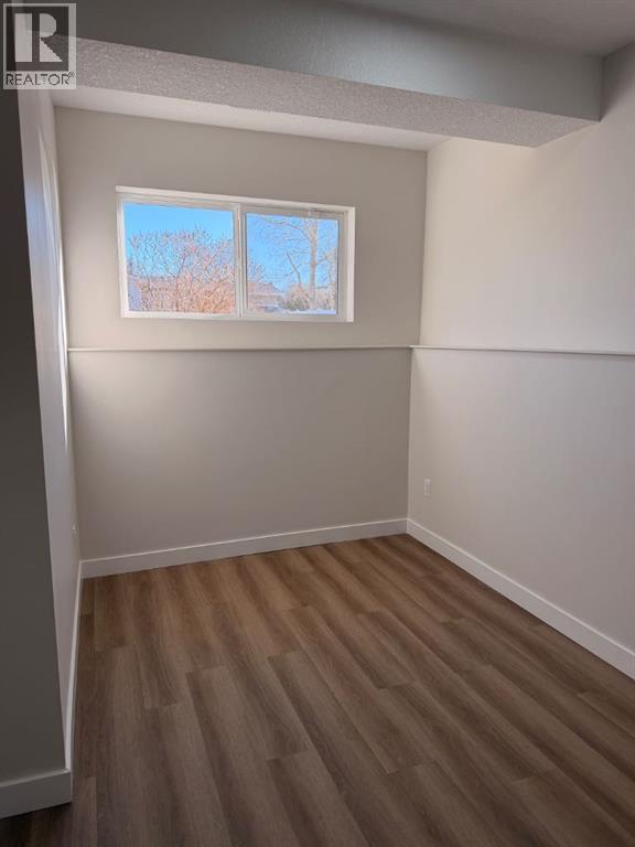 4834 62 Avenue, Taber, AB - Indoor Photo Showing Other Room