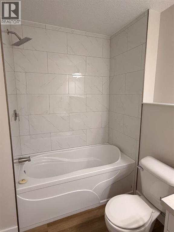 4834 62 Avenue, Taber, AB - Indoor Photo Showing Bathroom