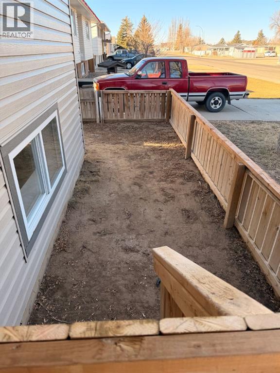 4834 62 Avenue, Taber, AB - Outdoor With Exterior