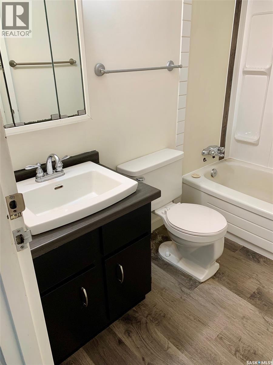 104 802D Kingsmere Boulevard, Saskatoon, SK - Indoor Photo Showing Bathroom