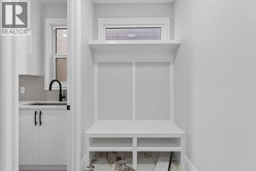 98 Waterford Crescent, Chestermere, AB - Indoor