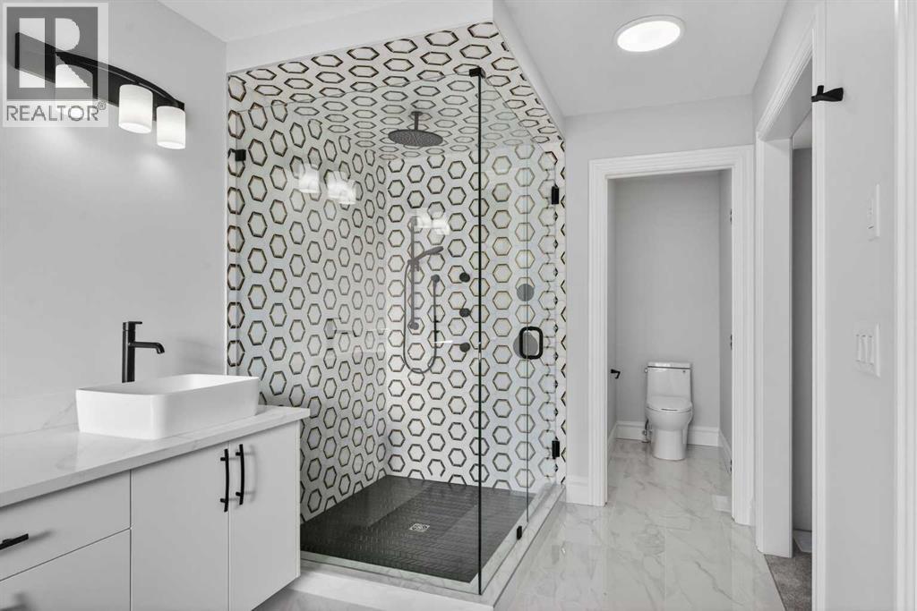 98 Waterford Crescent, Chestermere, AB - Indoor Photo Showing Bathroom