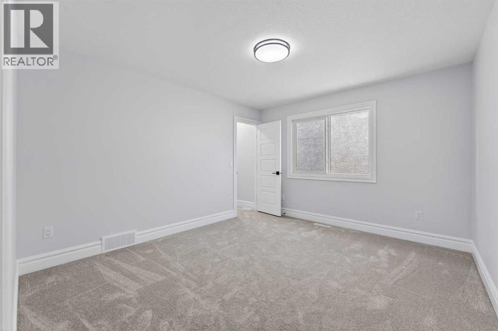 98 Waterford Crescent, Chestermere, AB - Indoor Photo Showing Other Room
