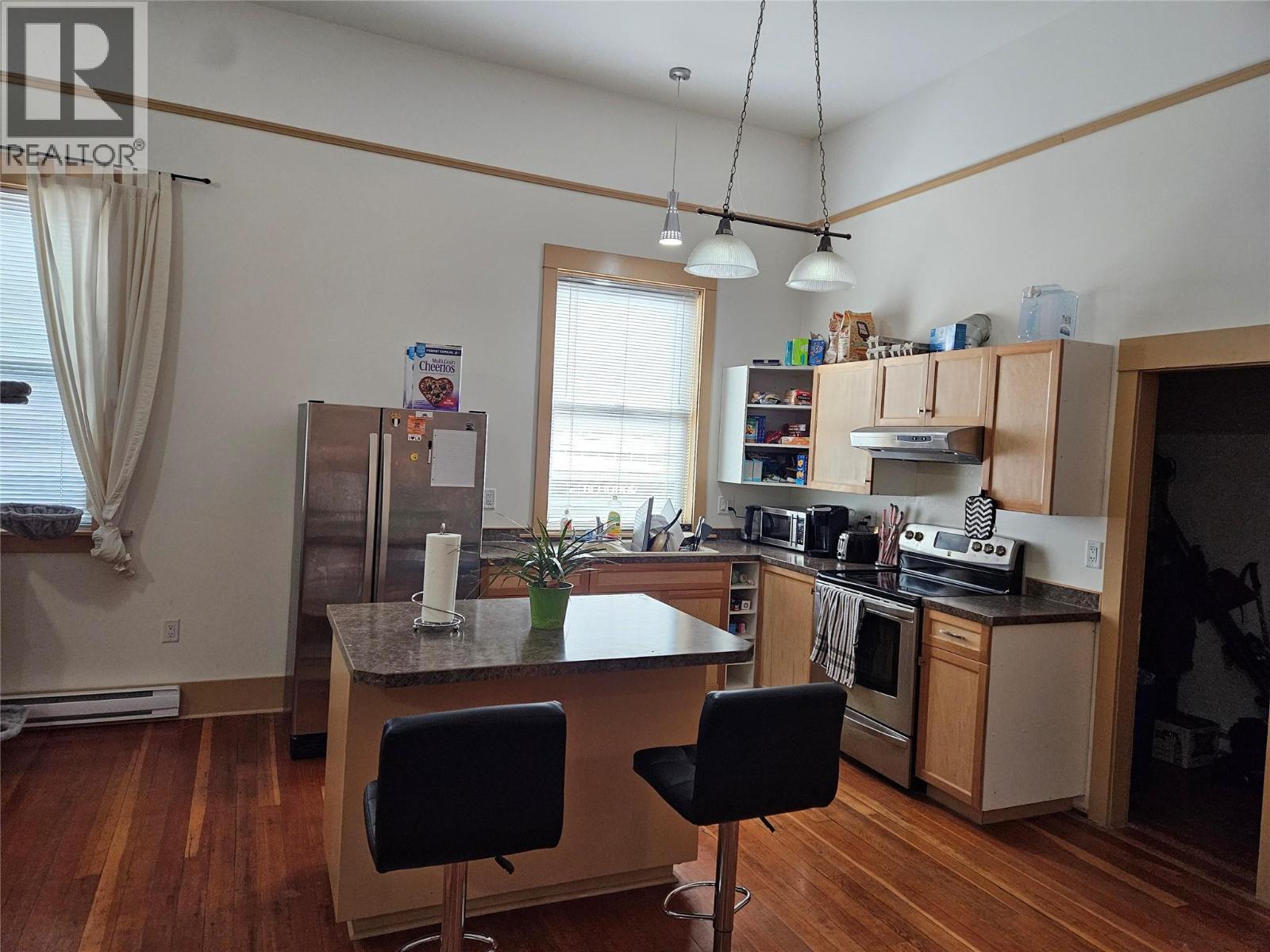 618 7Th Avenue, Keremeos, BC - Indoor Photo Showing Kitchen