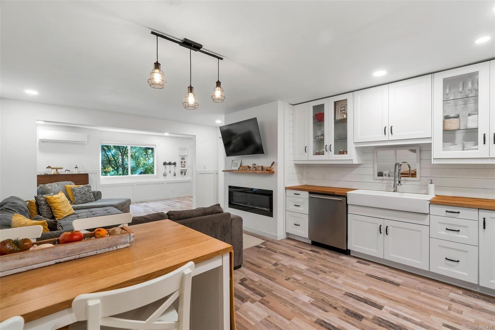 9023 Crofton Rd, Chemainus, BC