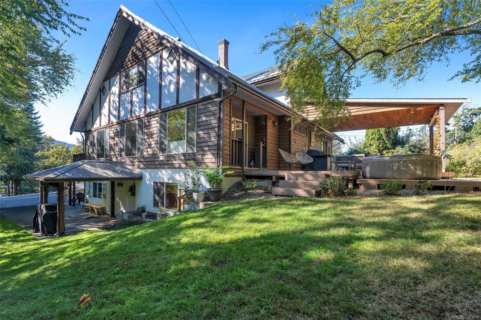 9023 Crofton Rd, Chemainus, BC