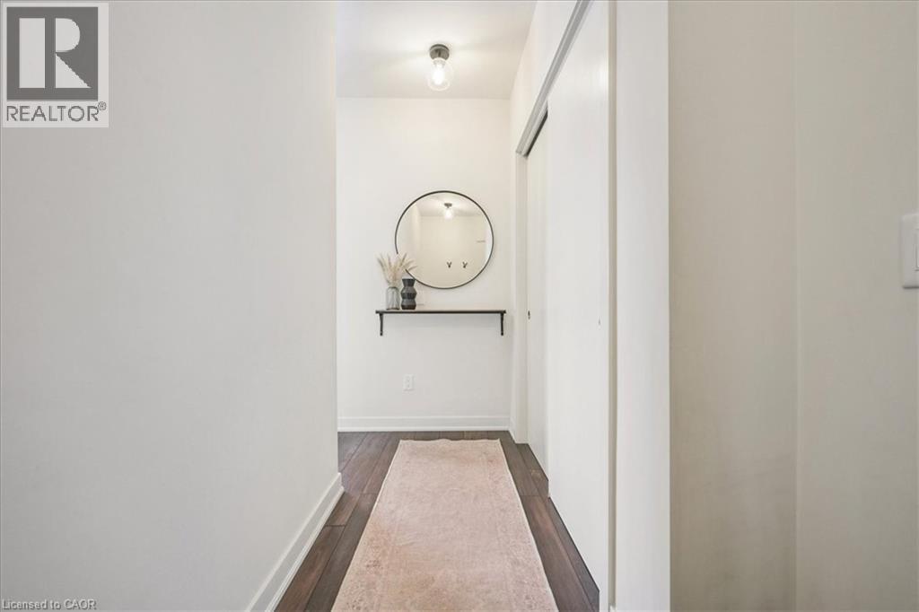 320 Plains Road E Unit# 211, Burlington, ON - Indoor Photo Showing Other Room