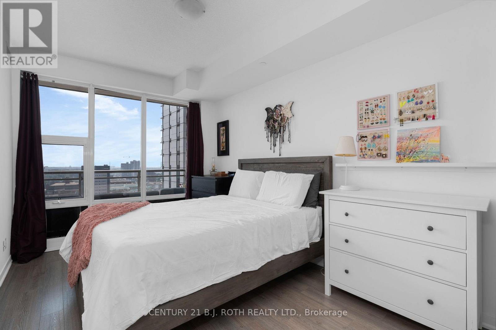 1507 - 85 Duke Street W, Kitchener, ON - Indoor Photo Showing Bedroom