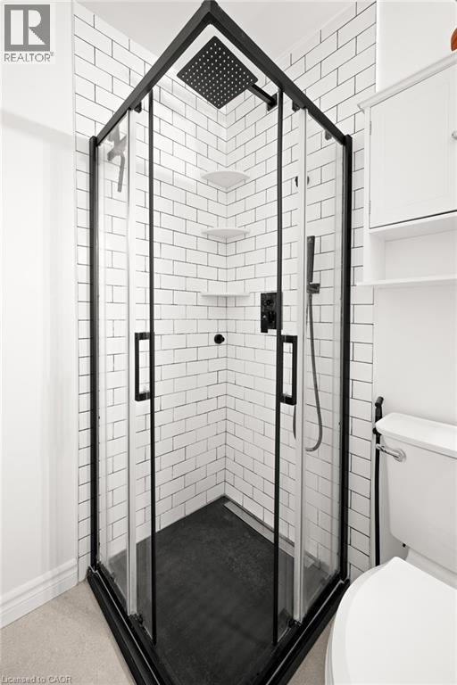 279 Chandler Drive Unit# 203, Kitchener, ON - Indoor Photo Showing Bathroom