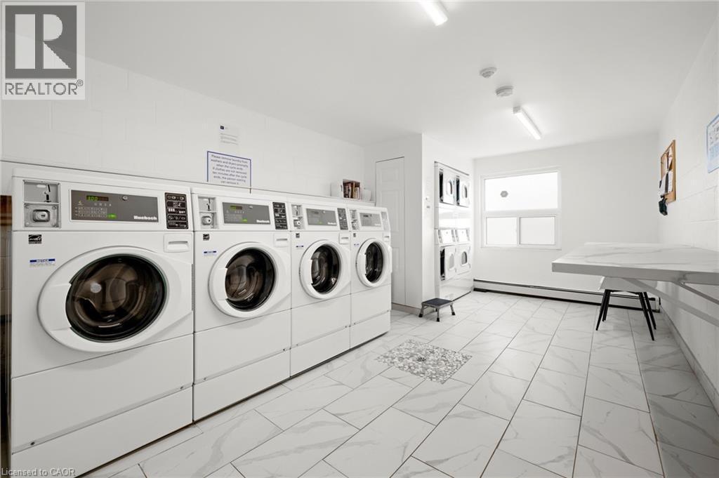 279 Chandler Drive Unit# 203, Kitchener, ON - Indoor Photo Showing Laundry Room