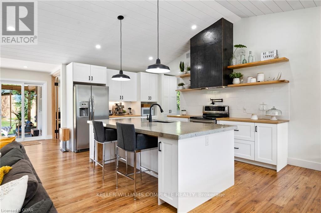 16 Bonisteel Road, Quinte West, ON - Indoor Photo Showing Kitchen With Upgraded Kitchen
