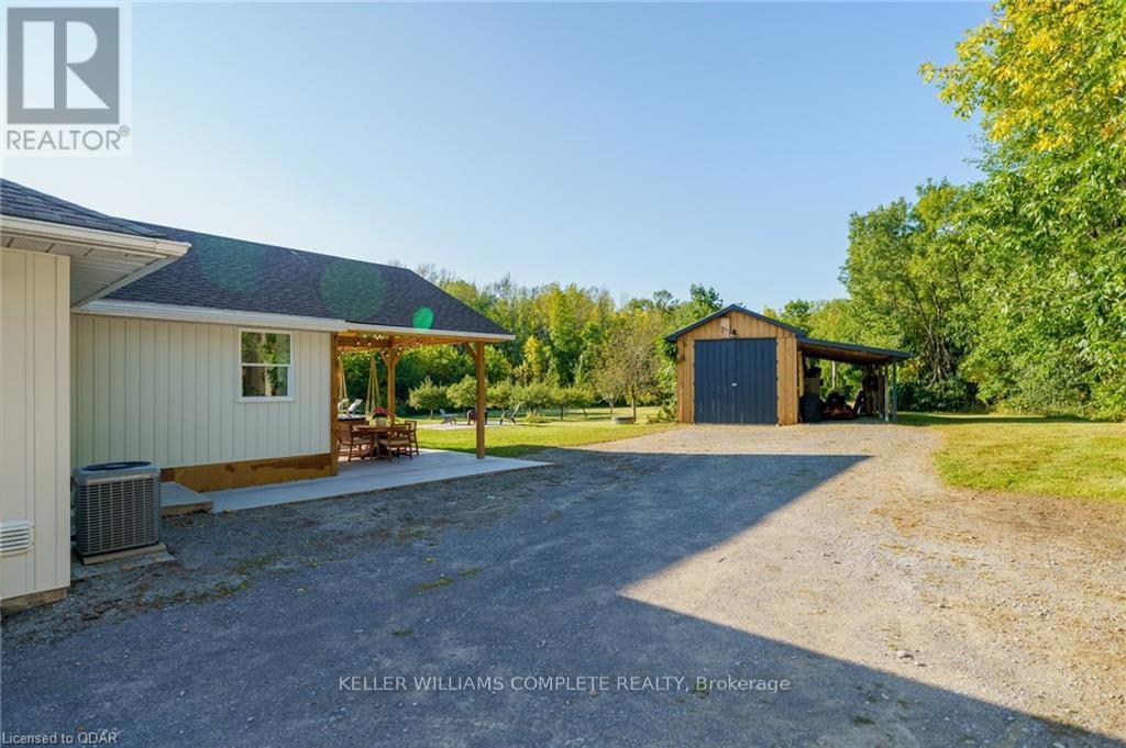 16 Bonisteel Road, Quinte West, ON - Outdoor