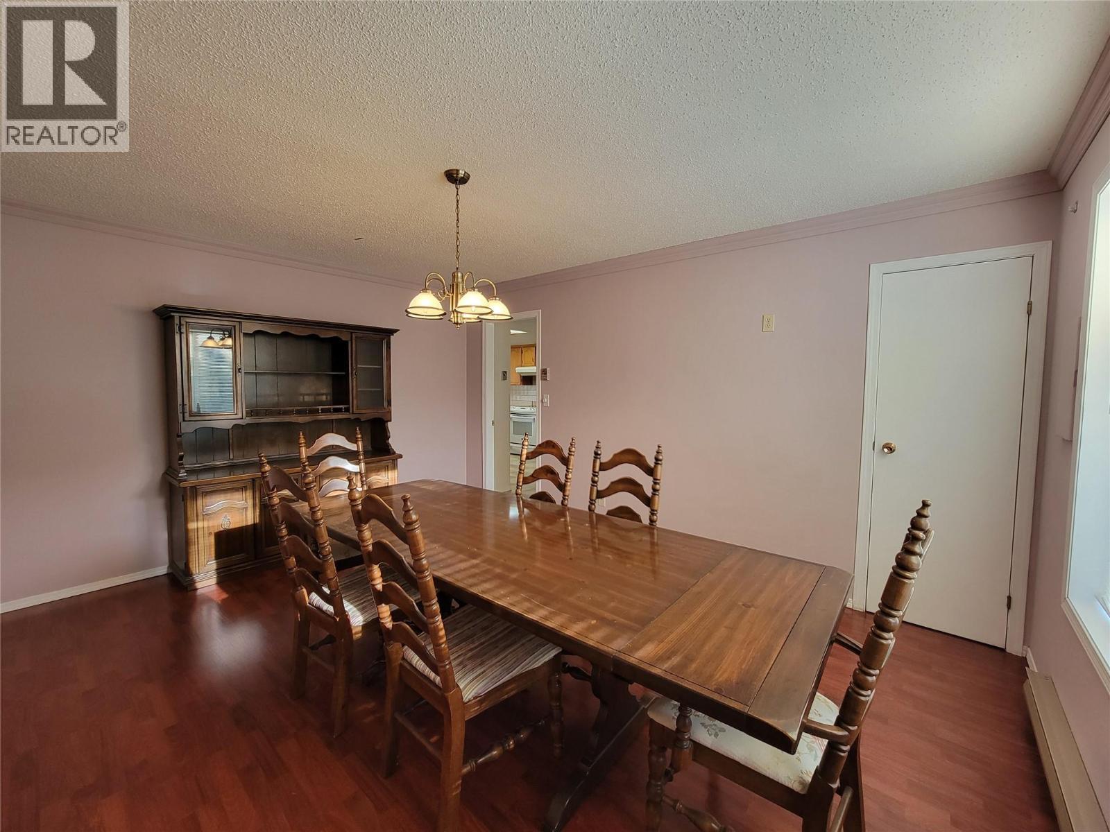 604 11Th Avenue, Keremeos, BC - Indoor Photo Showing Dining Room