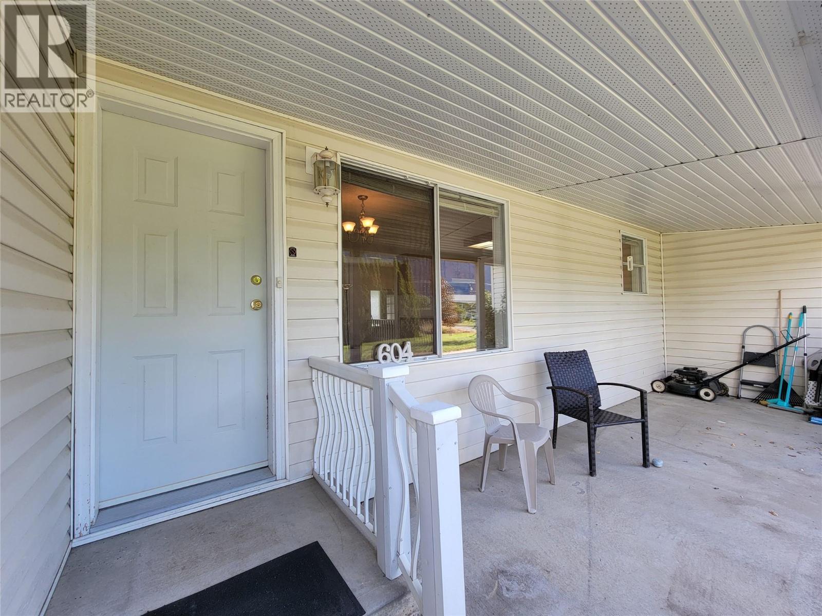604 11Th Avenue, Keremeos, BC - Outdoor With Deck Patio Veranda With Exterior