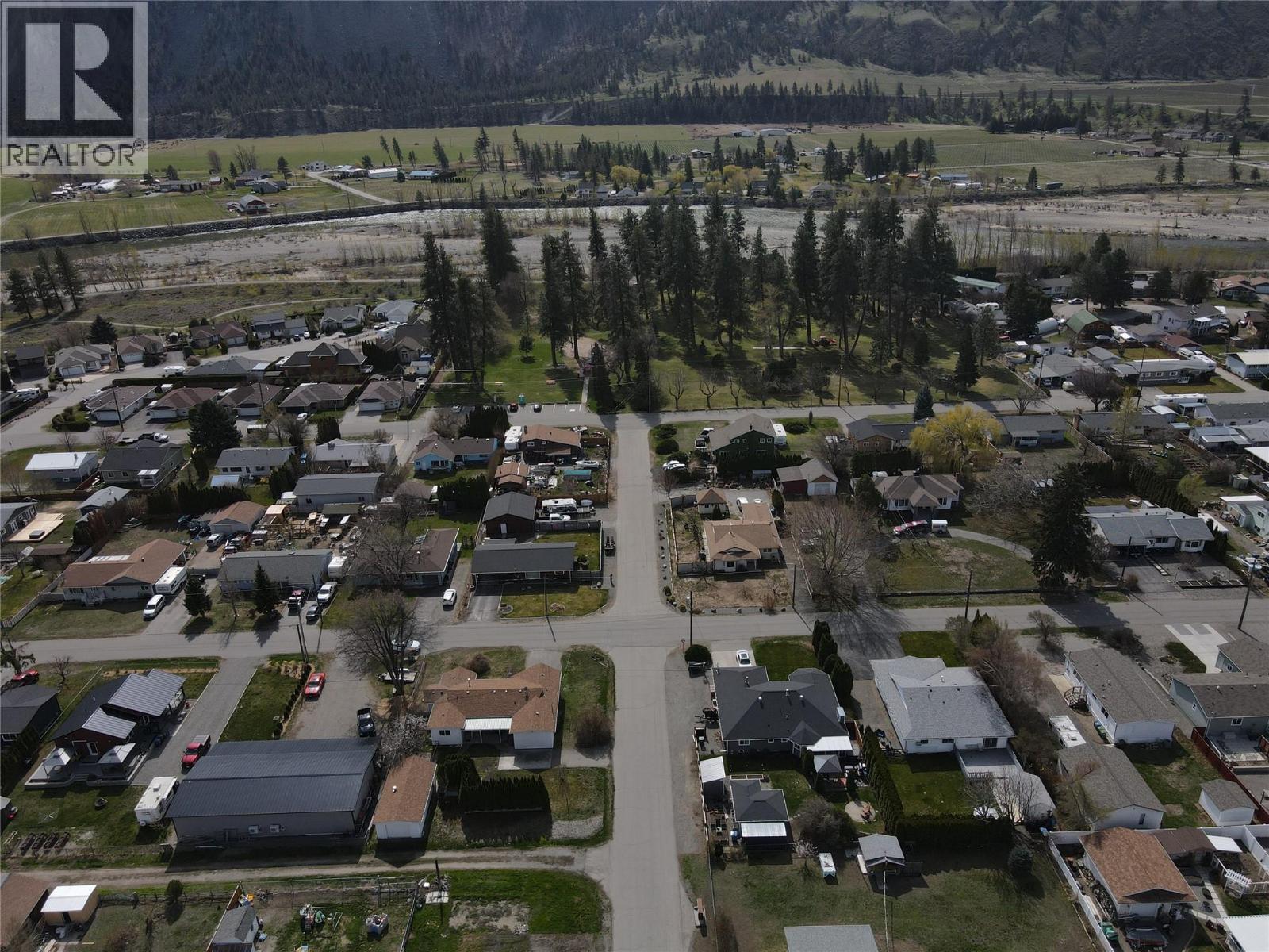 604 11Th Avenue, Keremeos, BC - Outdoor With View