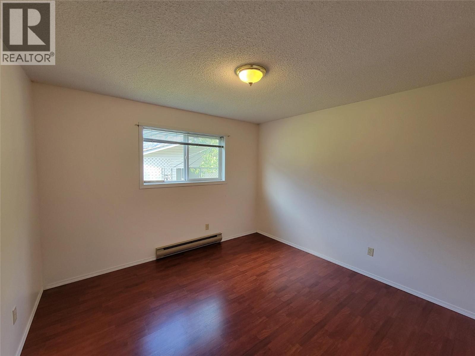 604 11Th Avenue, Keremeos, BC - Indoor Photo Showing Other Room
