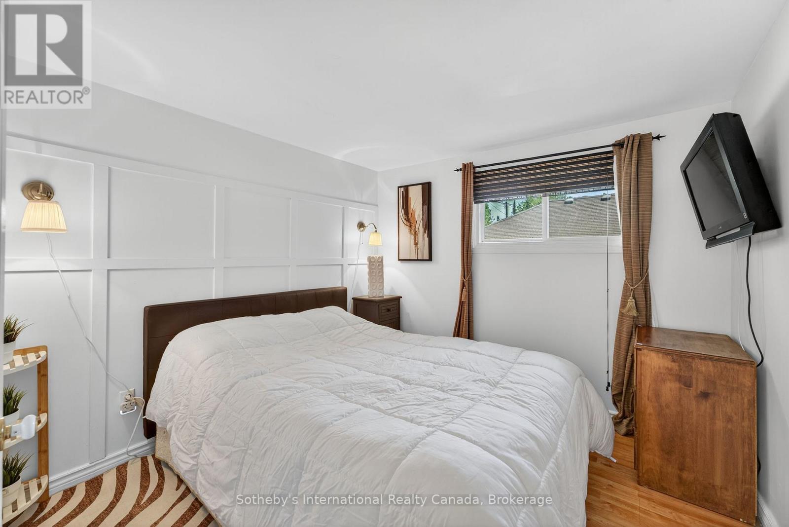 Second bedroom - 14 Domar Road, Tiny, ON - Indoor Photo Showing Bedroom