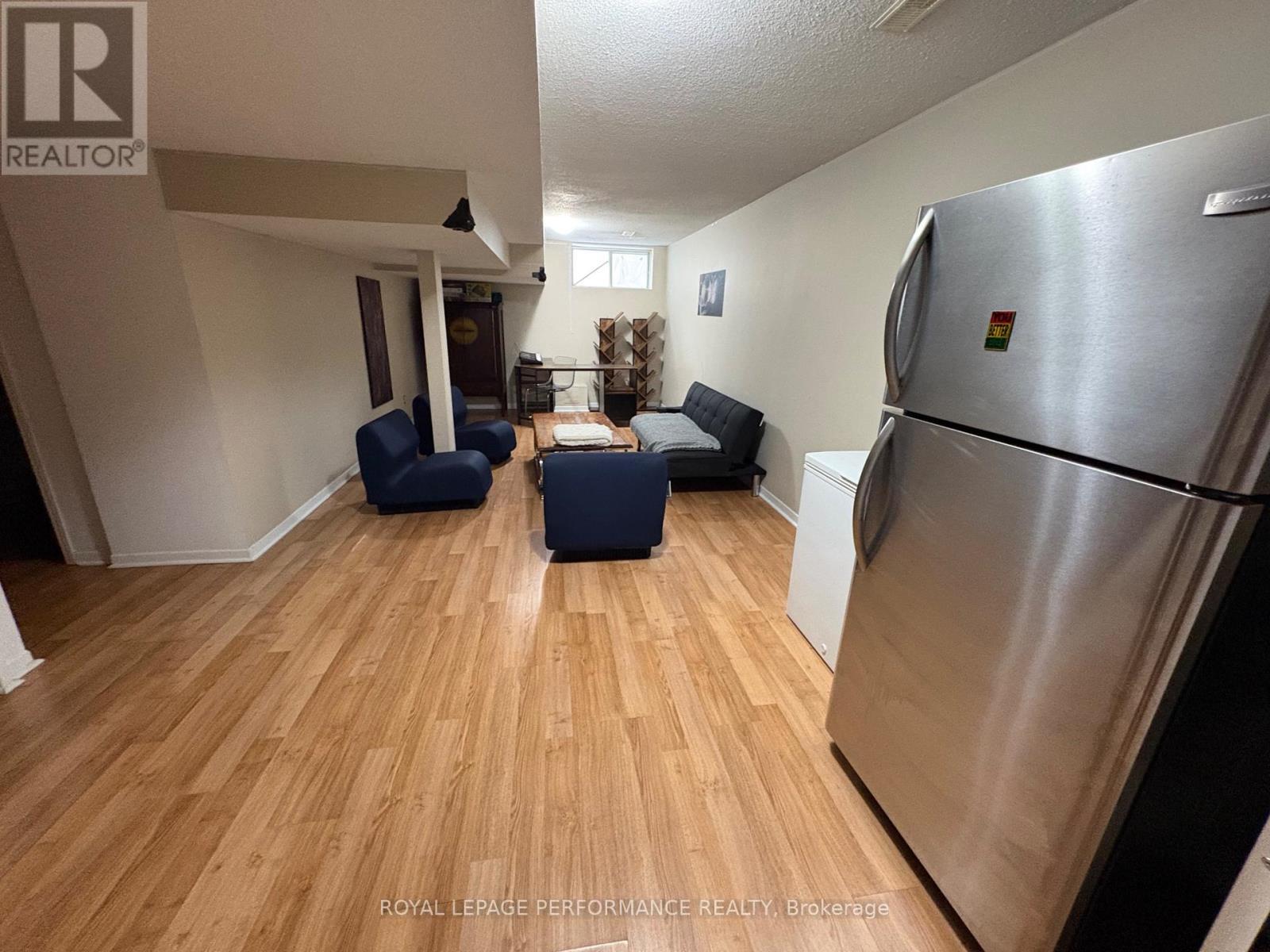 104 Blackburn Avenue, Ottawa, ON - Indoor