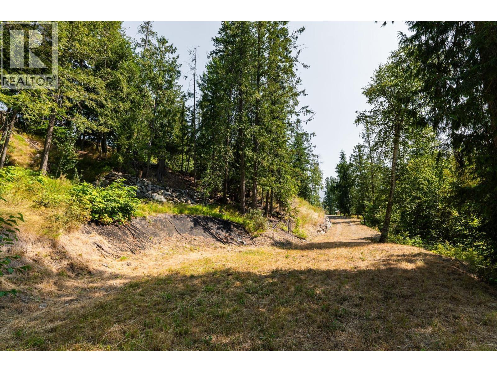 6802 Marian Lane, Nelson, BC