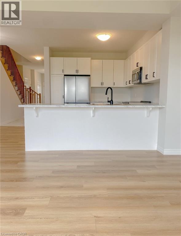 57 Lloyd Davies Way, Binbrook, ON - Indoor Photo Showing Kitchen