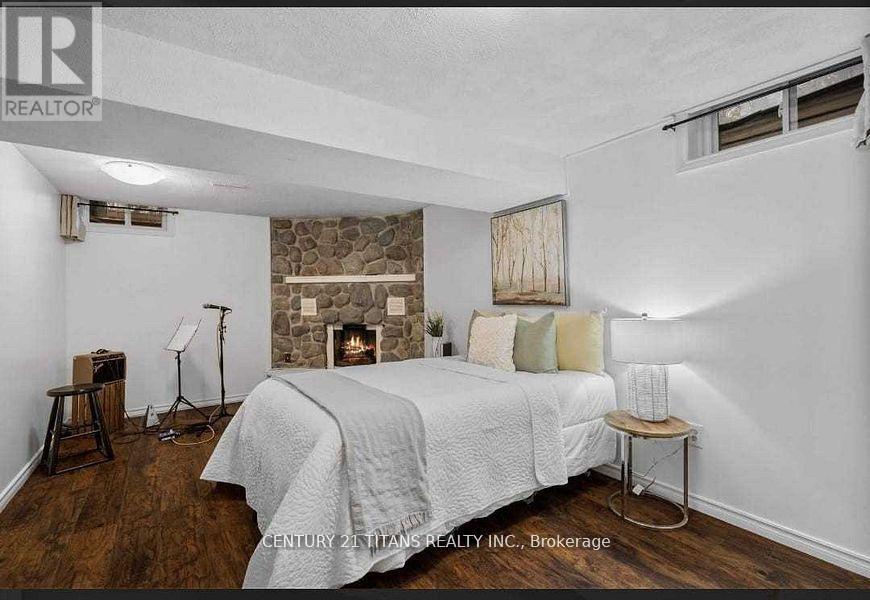 96 Beechnut Crescent, Clarington, ON - Indoor Photo Showing Bedroom