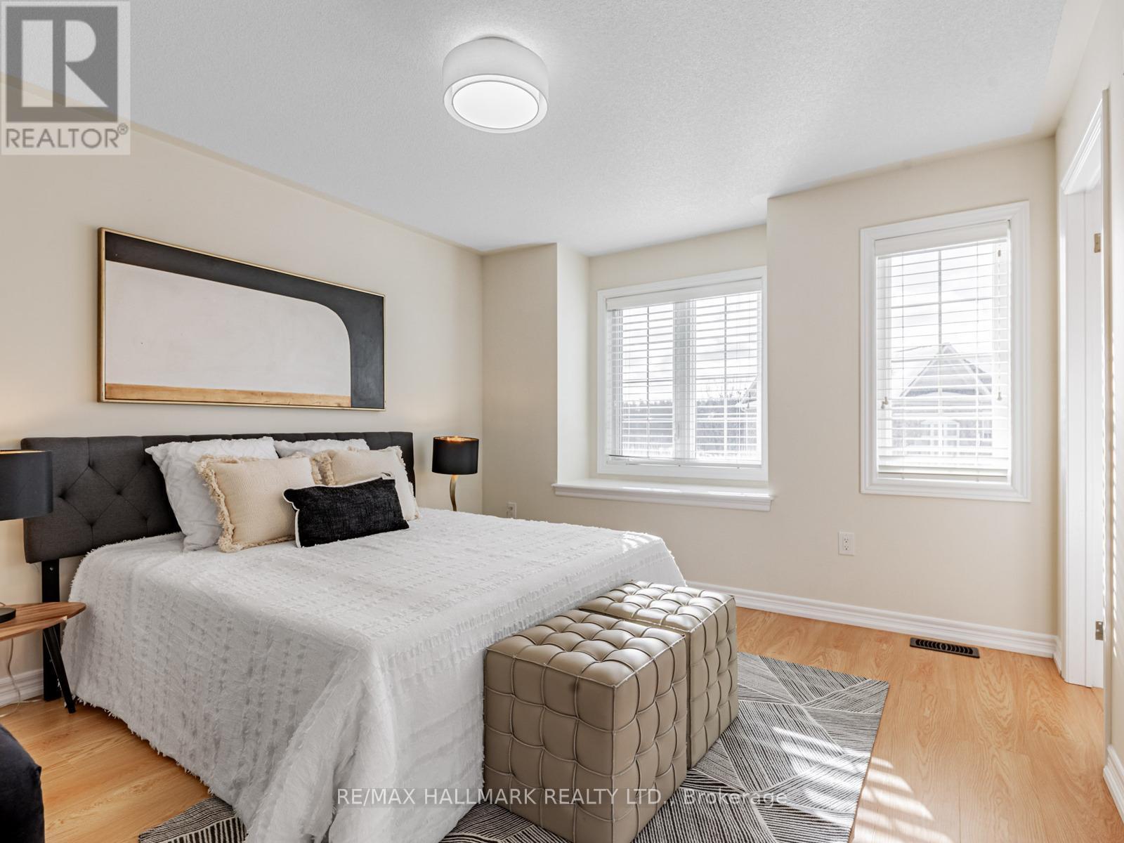 102 - 15 Old Colony Road, Richmond Hill, ON - Indoor Photo Showing Bedroom