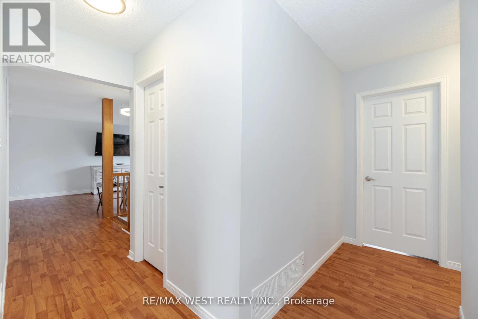 Upper - 75 Wright Crescent, Caledon, ON - Indoor Photo Showing Other Room
