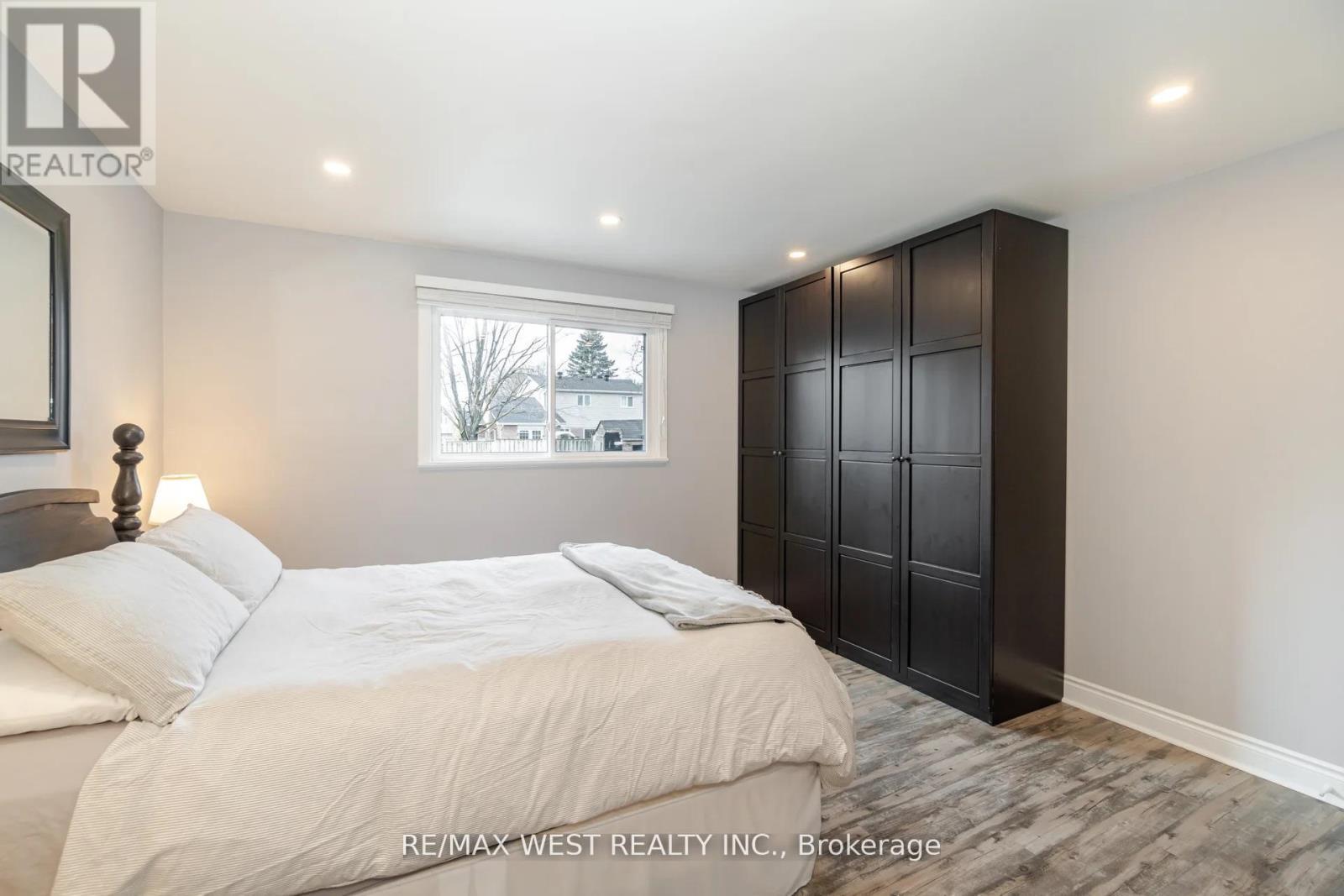 Upper - 75 Wright Crescent, Caledon, ON - Indoor Photo Showing Bedroom