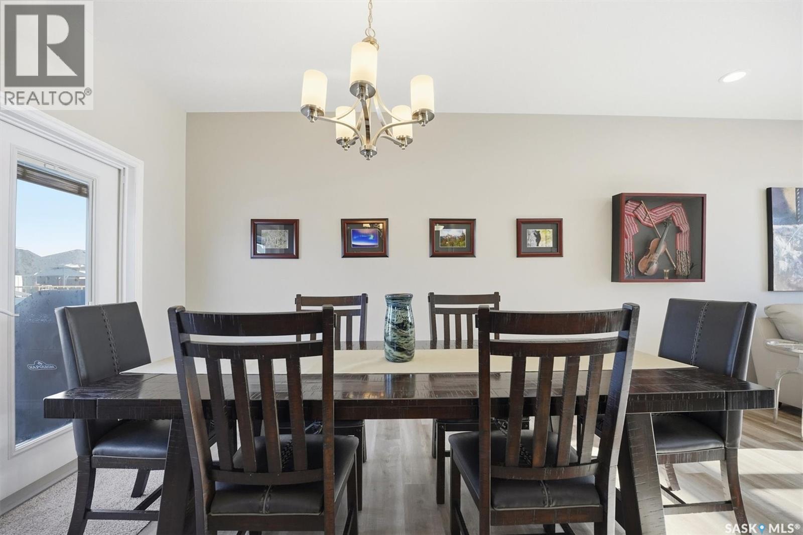 404 Lyle Crescent, Warman, SK - Indoor Photo Showing Dining Room