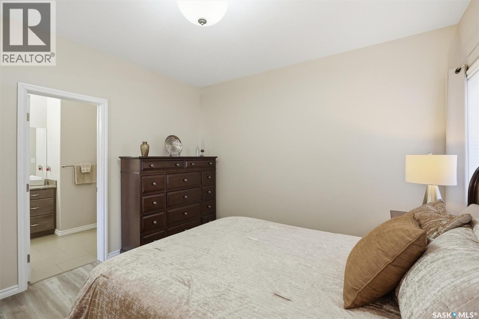 404 Lyle Crescent, Warman, SK - Indoor Photo Showing Bedroom