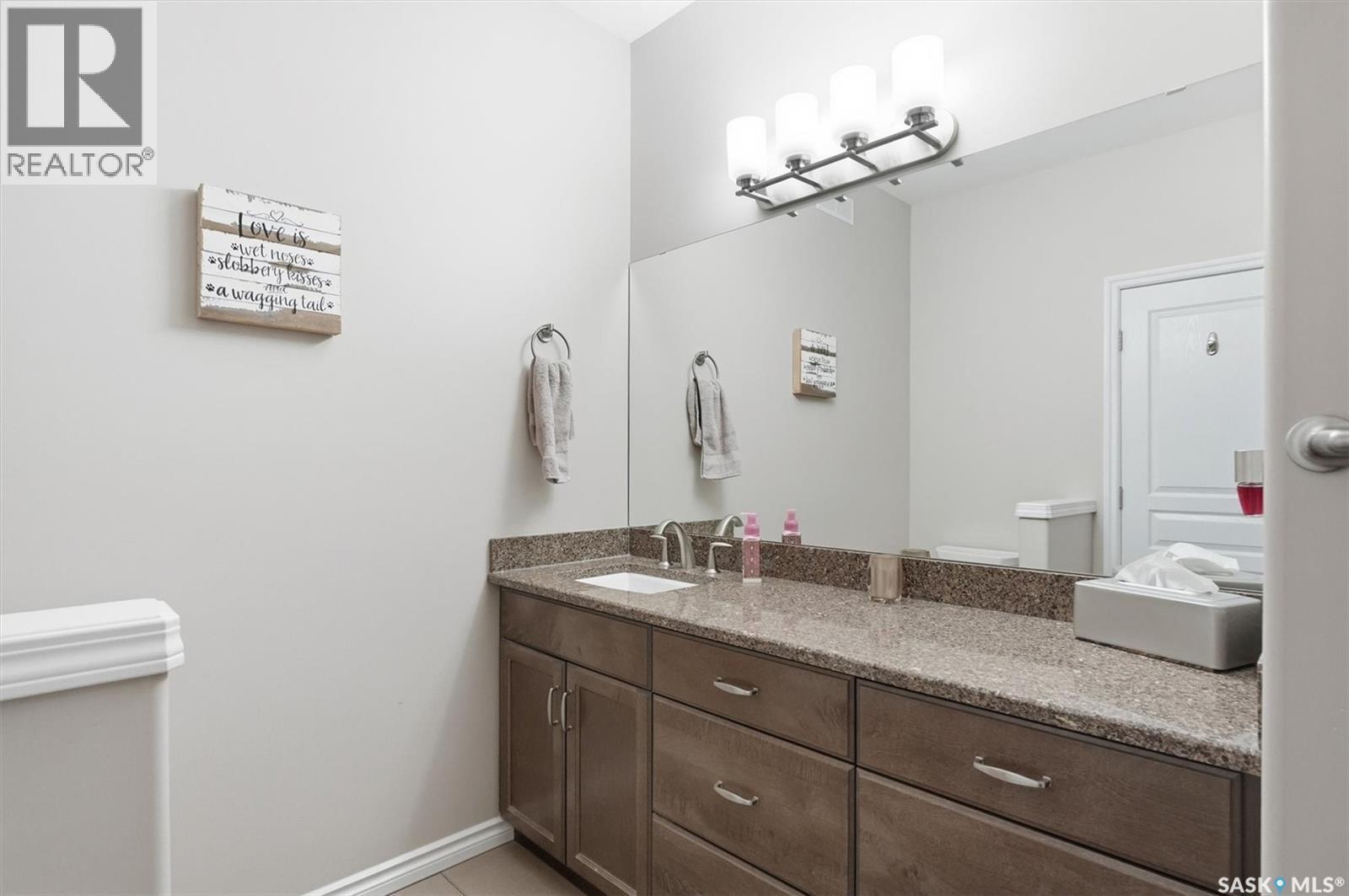 404 Lyle Crescent, Warman, SK - Indoor Photo Showing Bathroom