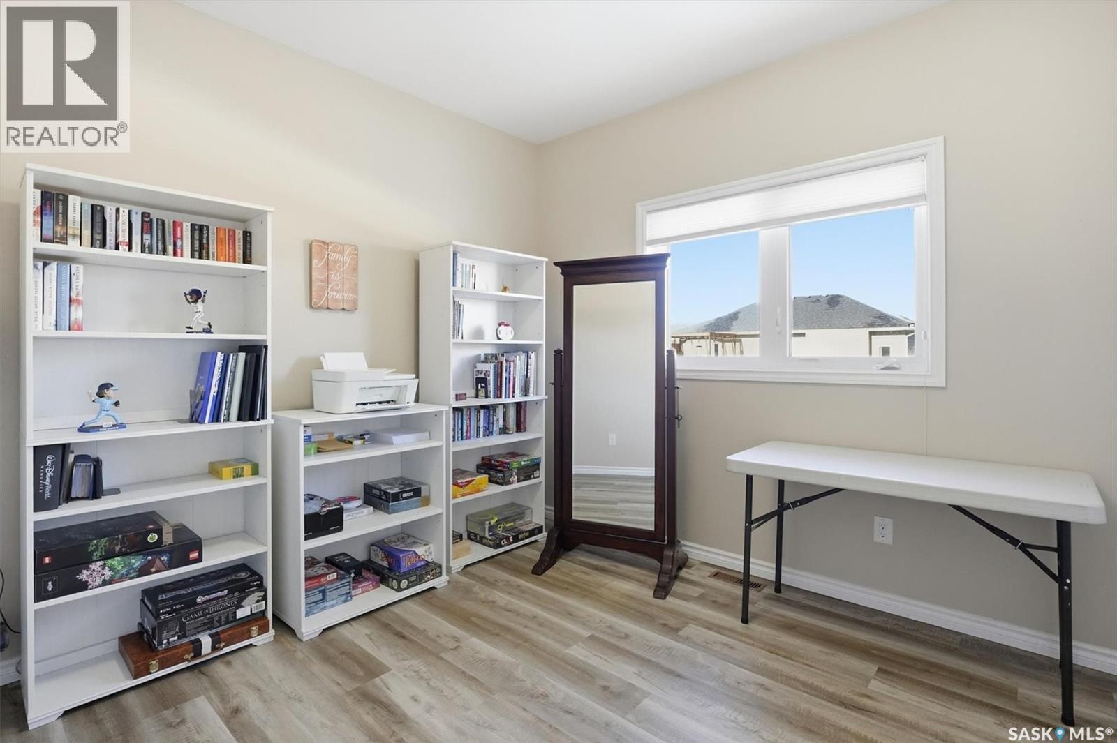 404 Lyle Crescent, Warman, SK - Indoor