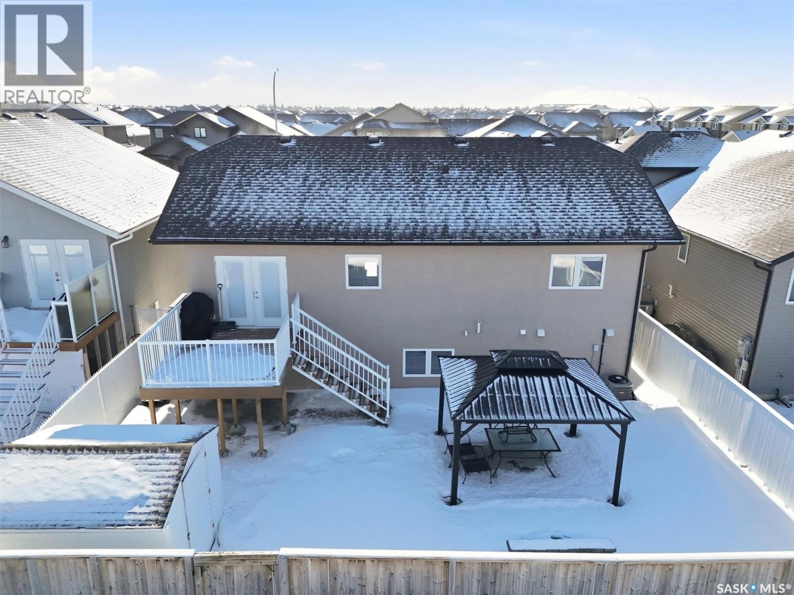 404 Lyle Crescent, Warman, SK - Outdoor