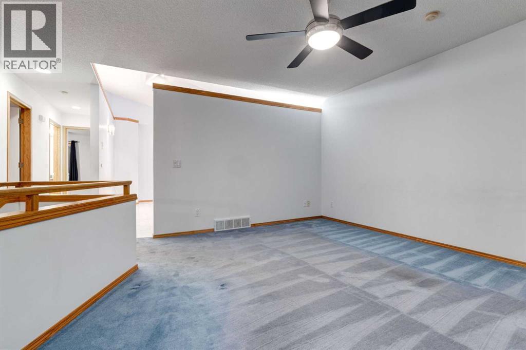 20 Willowbrook Gate Nw, Airdrie, AB - Indoor Photo Showing Other Room