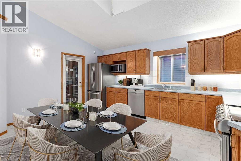 20 Willowbrook Gate Nw, Airdrie, AB - Indoor