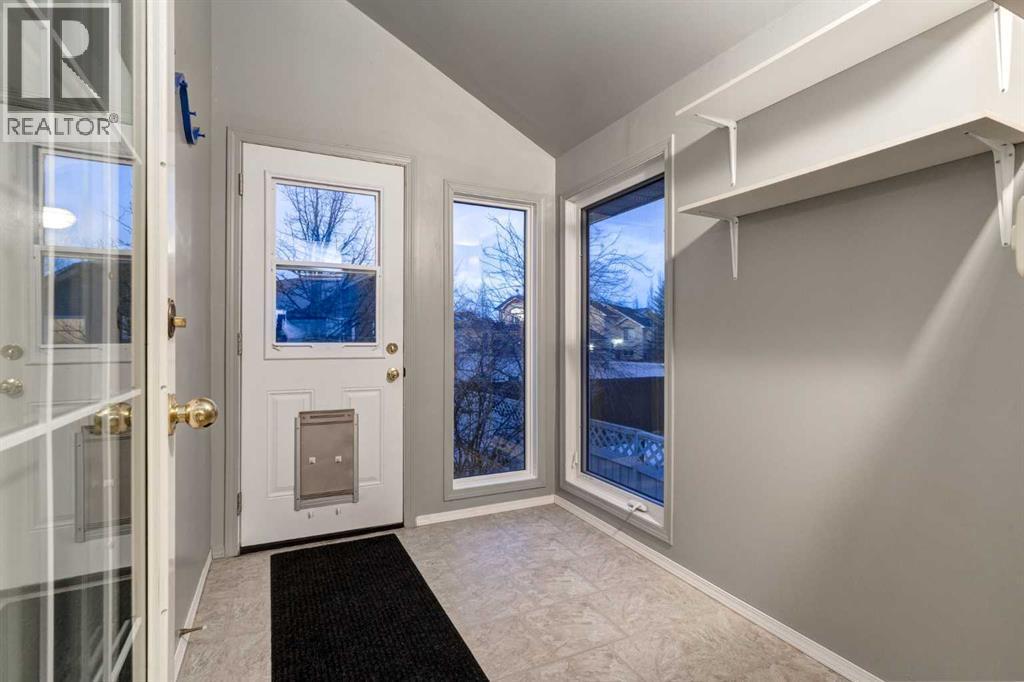 20 Willowbrook Gate Nw, Airdrie, AB - Indoor Photo Showing Other Room