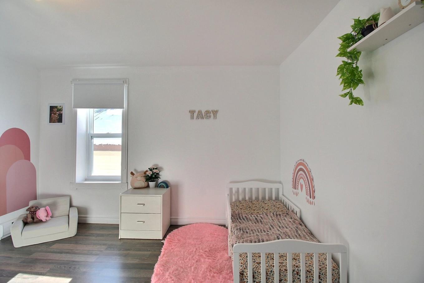Bedroom - 185 Rue Principale (Courcelles), Courcelles/Saint-Évariste, QC - Indoor Photo Showing Bedroom