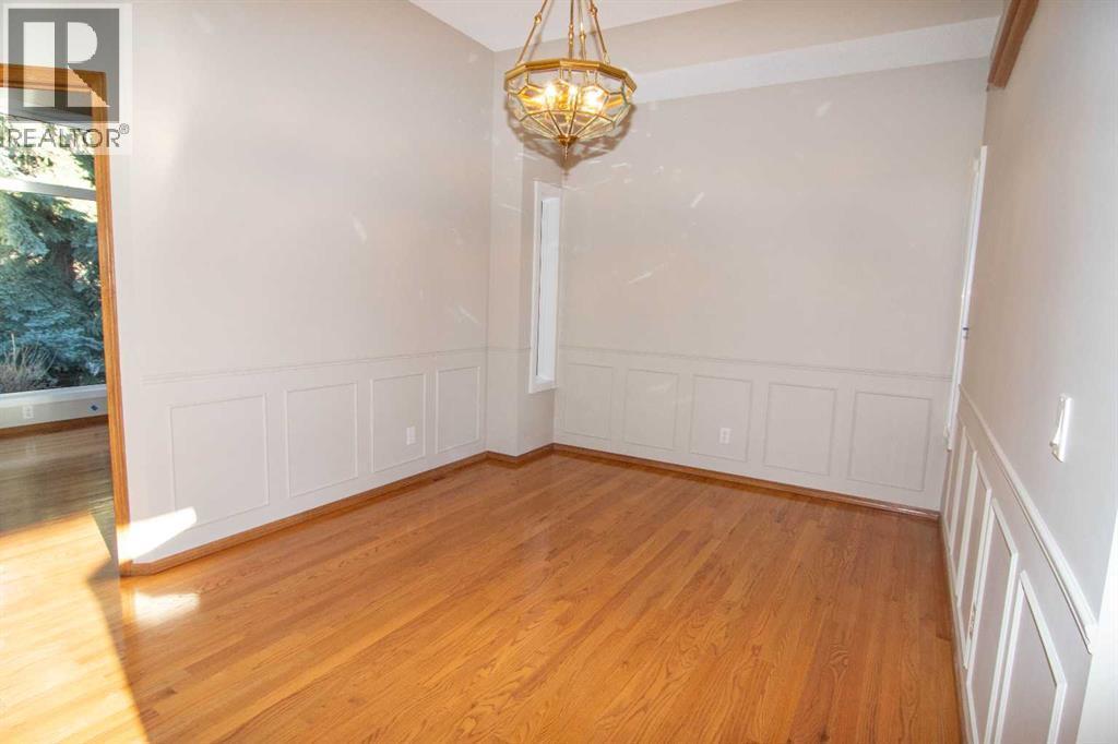 Dining - 16 Eagleview Heights Nw, Cochrane, AB - Indoor Photo Showing Other Room