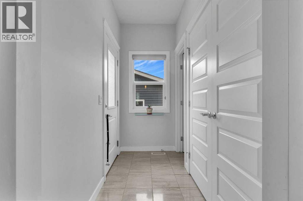 7 Corner Meadows Common Ne, Calgary, AB - Indoor Photo Showing Other Room