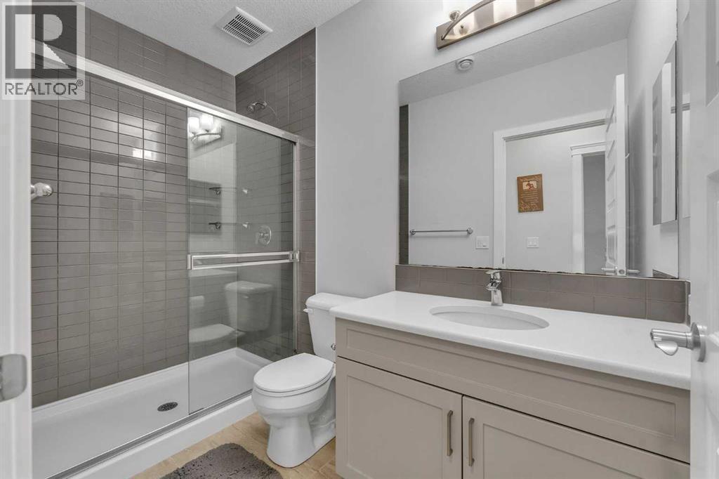 7 Corner Meadows Common Ne, Calgary, AB - Indoor Photo Showing Bathroom