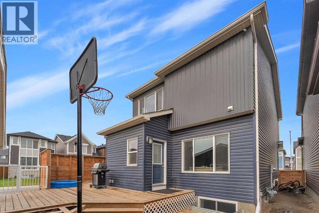 7 Corner Meadows Common Ne, Calgary, AB - Outdoor With Exterior