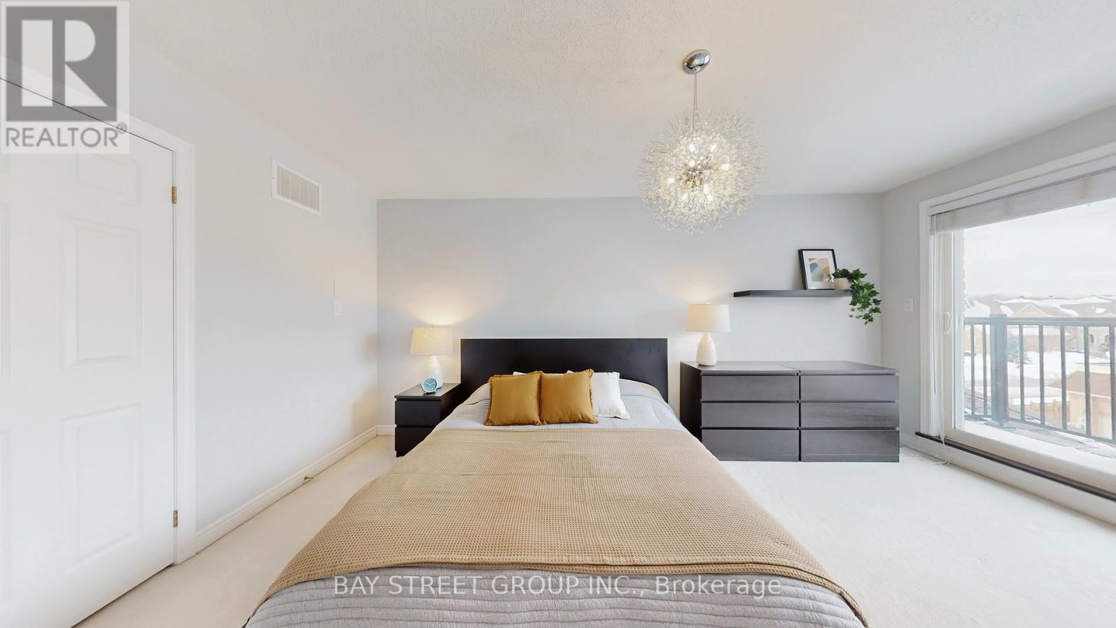 2914 Elgin Mills Road E, Markham, ON - Indoor Photo Showing Bedroom