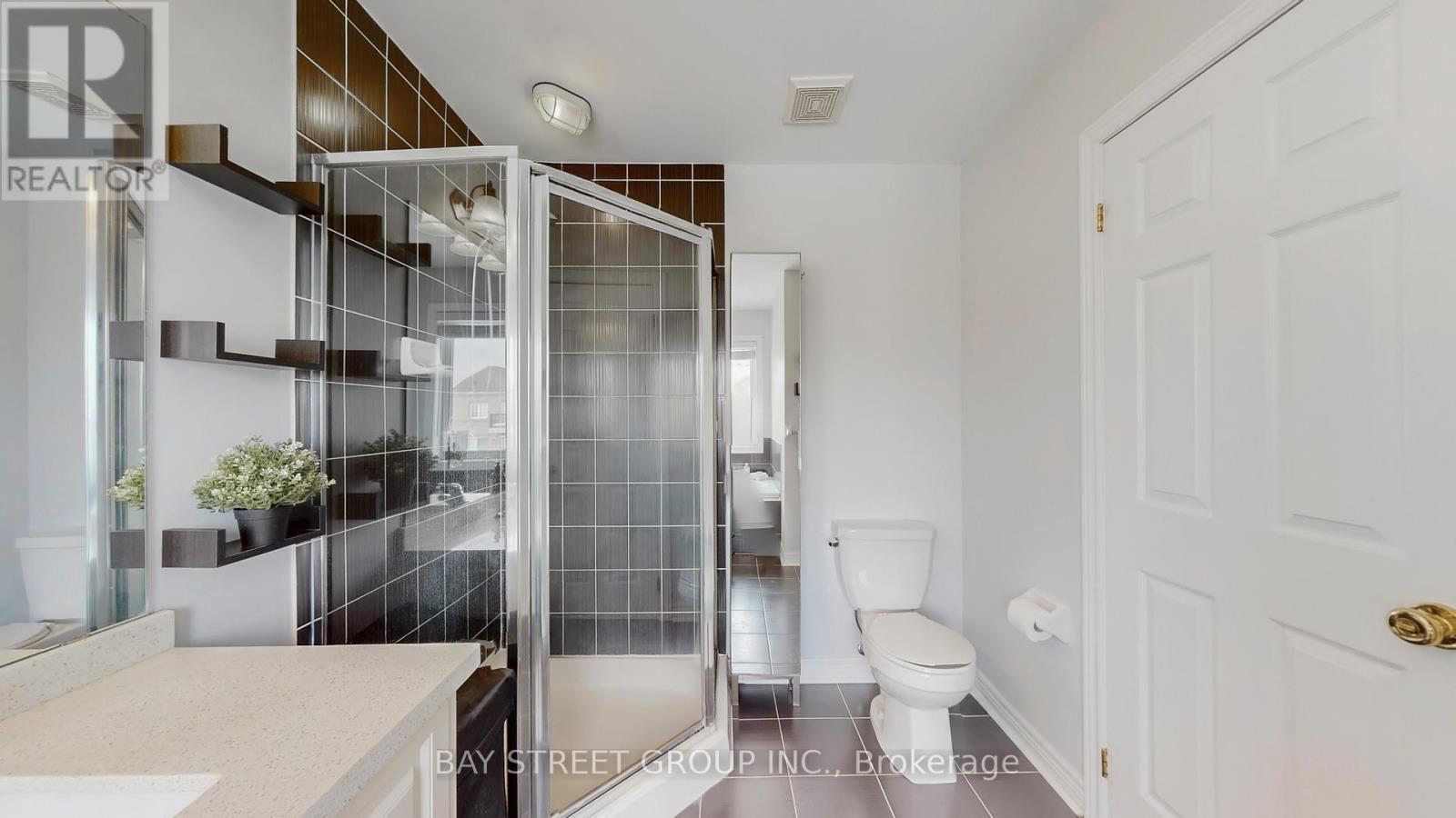 2914 Elgin Mills Road E, Markham, ON - Indoor Photo Showing Bathroom