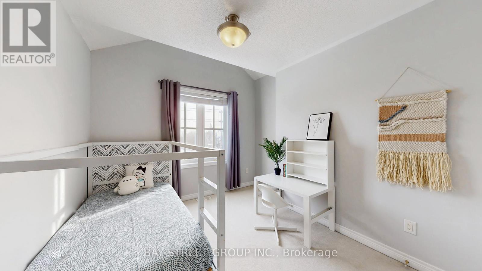 2914 Elgin Mills Road E, Markham, ON - Indoor Photo Showing Bedroom