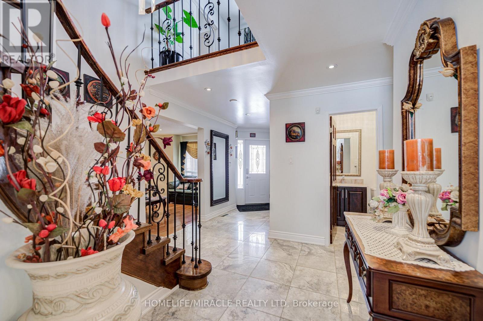 5128 Guildwood Way, Mississauga, ON - Indoor Photo Showing Other Room