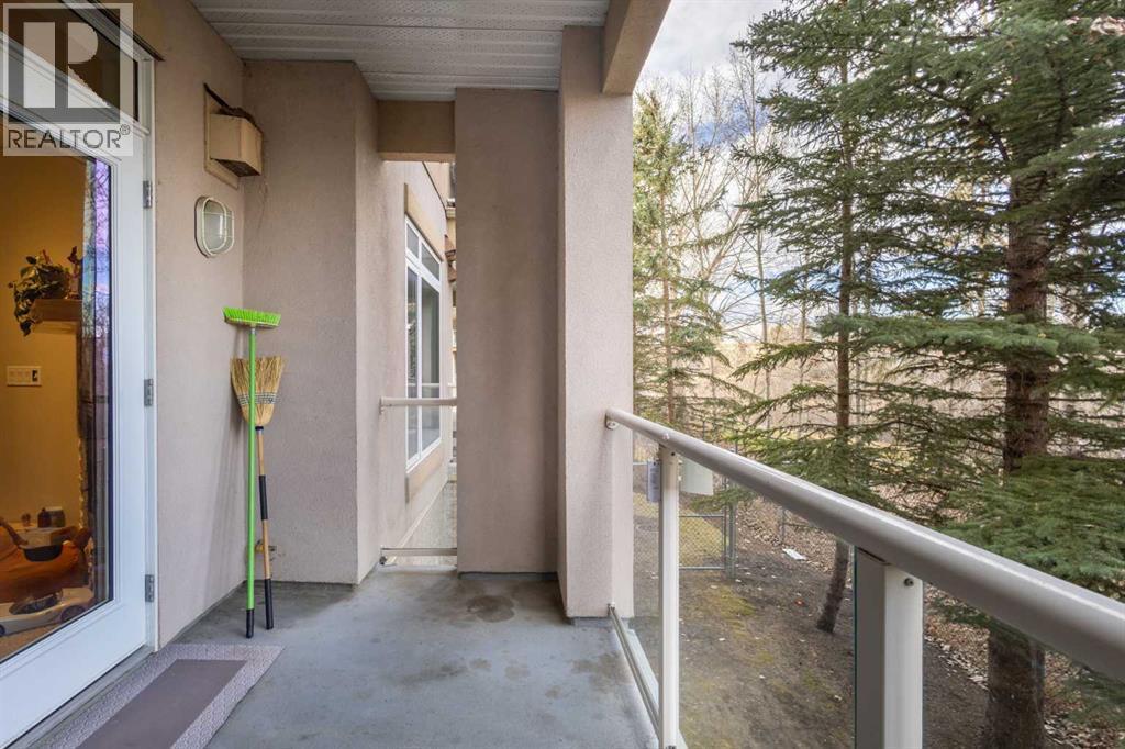 8103, 14 Hemlock Crescent Sw, Calgary, AB - Outdoor With Balcony With Exterior