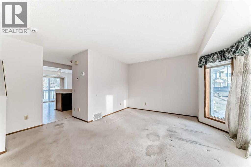 108, 1 Aberdeen Way, Stony Plain, AB - Indoor Photo Showing Other Room