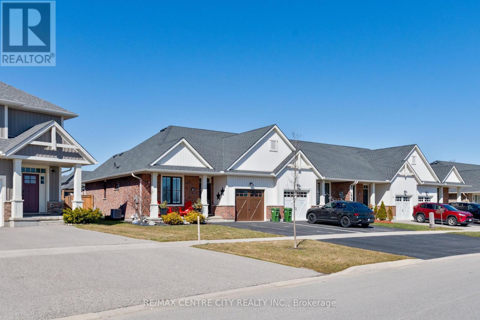 24 Renaissance Drive, St. Thomas, ON - Outdoor With Facade
